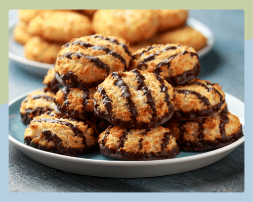 CTTO: Coconut Macaroons With Chocolate Drizzle